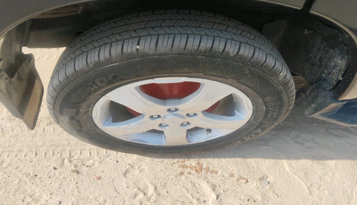 2019 Mahindra Scorpio S11 2WD, Diesel, Manual, 1,16,505 km, tyre