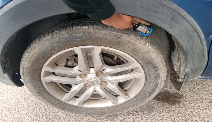 2020 Renault TRIBER RXZ AMT, Petrol, Automatic, 54,688 km, tyre