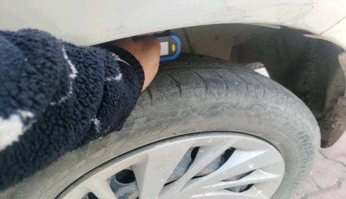 2021 Maruti Ertiga VXI CNG, Petrol, Manual, 1,33,000 km, tyre