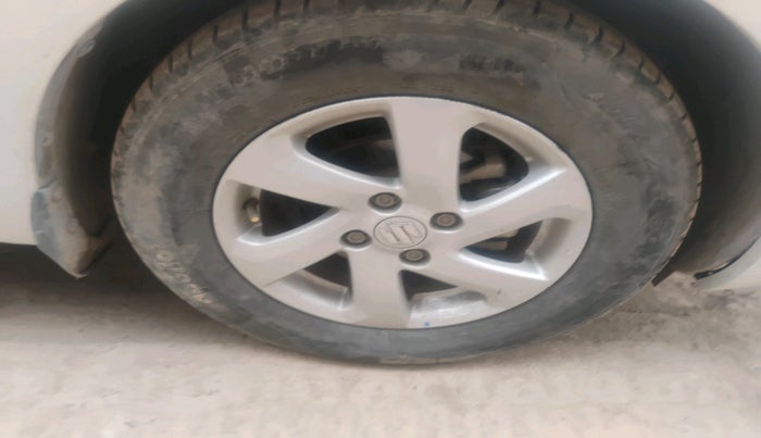 2019 Maruti Dzire VXI, Petrol, Manual, 34,828 km, tyre