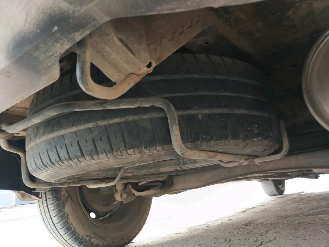 2021 Maruti Ertiga VXI AT SHVS, Petrol, Automatic, 63,806 km, tyre