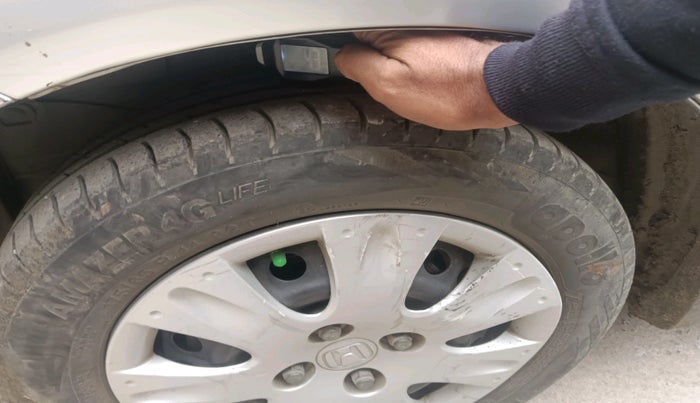 2015 Honda Amaze 1.2L I-VTEC S, Petrol, Manual, 79,379 km, tyre