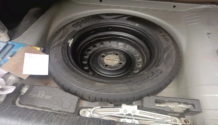 2015 Honda Amaze 1.2L I-VTEC S, Petrol, Manual, 79,379 km, tyre