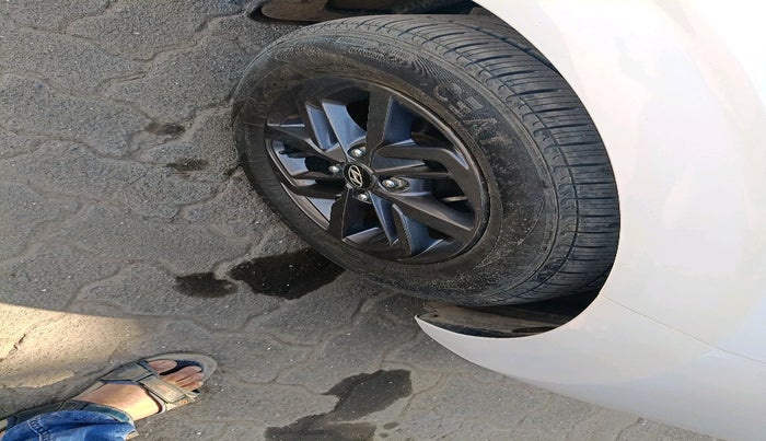 2022 Hyundai GRAND I10 NIOS SPORTZ 1.2 KAPPA VTVT CNG, Petrol, Manual, 30,644 km, tyre