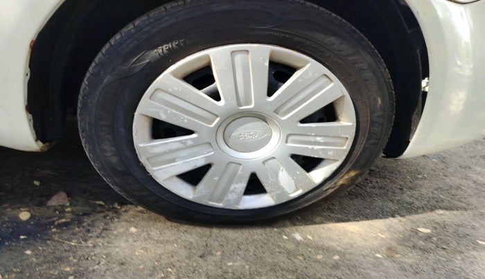 2012 Ford Classic 1.6 DURATEC LXI, Petrol, Manual, 38,462 km, tyre