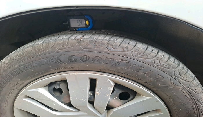 2015 Honda Jazz 1.2L I-VTEC SV, Petrol, Manual, 72,431 km, tyre