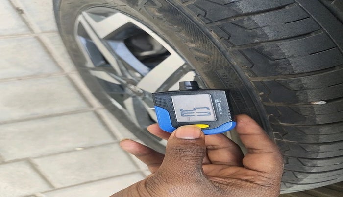 2021 Hyundai ALCAZAR PRESTIGE(O) 1.5 AT 7STR, Diesel, Automatic, 23,182 km, tyre