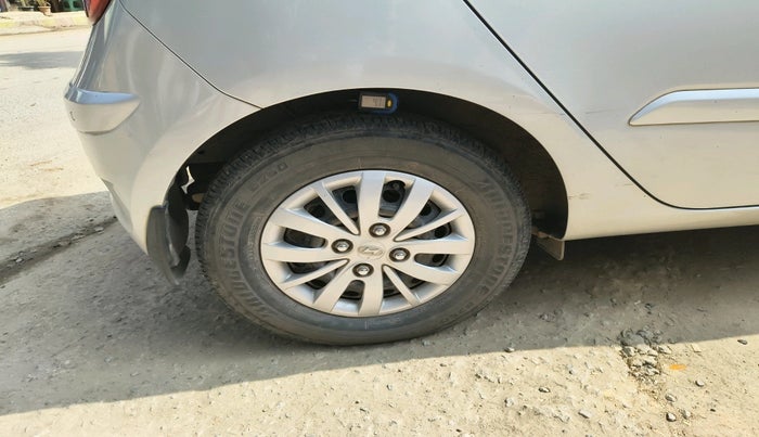 2013 Hyundai i10 ASTA 1.2 AT SUNROOF, Petrol, Automatic, 22,105 km, tyre