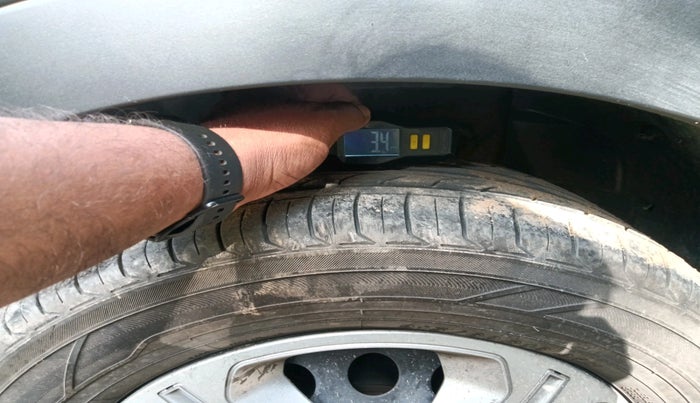 2022 Tata NEXON XM PLUS SUNROOF DIESEL, Diesel, Manual, 1,00,166 km, tyre