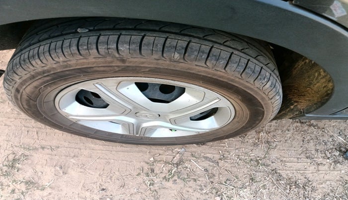 2022 Tata NEXON XM PLUS SUNROOF DIESEL, Diesel, Manual, 1,00,166 km, tyre