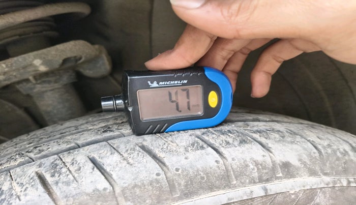 2022 Hyundai VENUE S 1.2, Petrol, Manual, 64,535 km, tyre