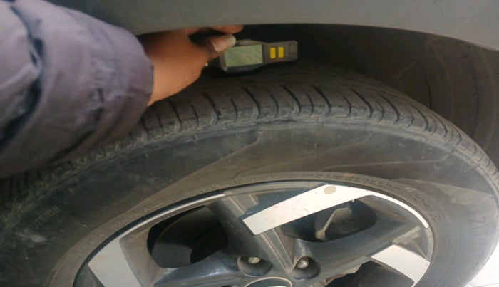 2019 Hyundai VENUE SX PLUS 1.0 TURBO DCT, Petrol, Automatic, 41,163 km, tyre