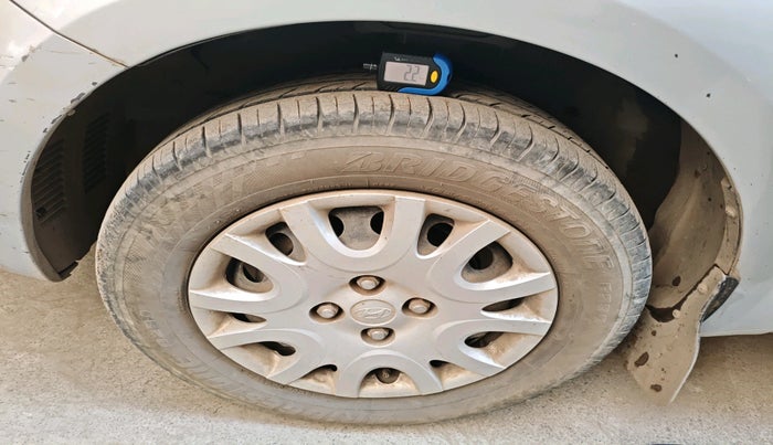 2011 Hyundai i20 MAGNA 1.2, Petrol, Manual, 1,11,031 km, tyre