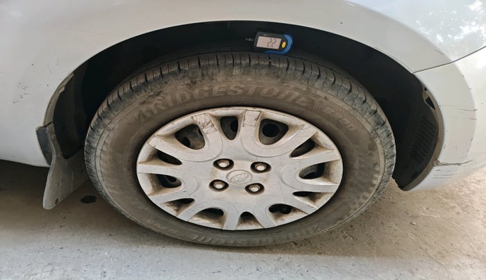 2011 Hyundai i20 MAGNA 1.2, Petrol, Manual, 1,11,031 km, tyre