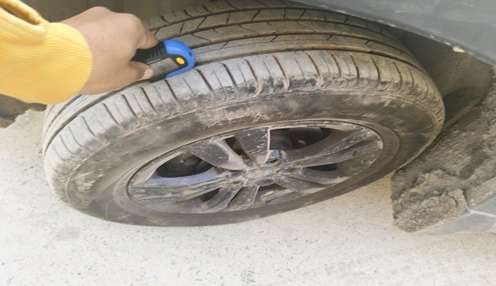 2018 Maruti Vitara Brezza ZDI PLUS, Diesel, Manual, 1,13,962 km, tyre