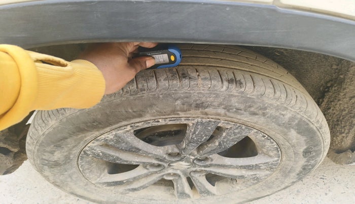 2018 Maruti Vitara Brezza ZDI PLUS, Diesel, Manual, 1,13,962 km, tyre