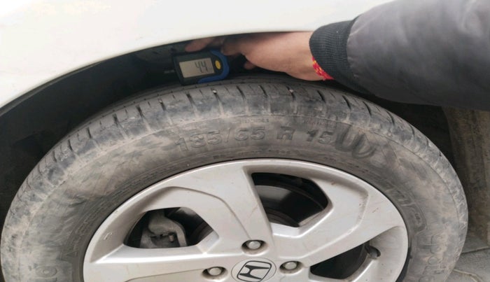 2015 Honda City 1.5L I-VTEC VX, Petrol, Manual, 1,09,474 km, tyre