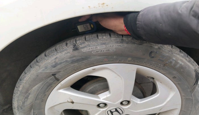 2015 Honda City 1.5L I-VTEC VX, Petrol, Manual, 1,09,474 km, tyre