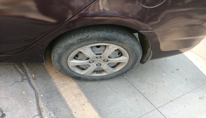 2012 Hyundai Verna FLUIDIC 1.6 CRDI EX, Diesel, Manual, 77,849 km, tyre