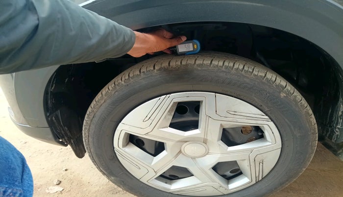 2024 Tata NEXON Pure 1.2 Petrol 6AMT, Petrol, Manual, 7,482 km, tyre