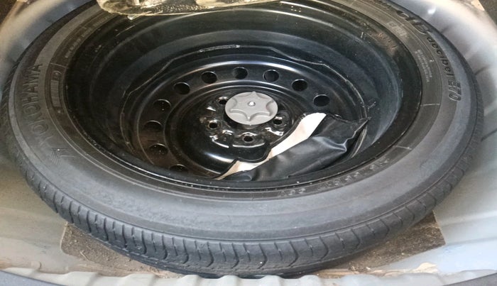 2011 Nissan Teana 250XV, Petrol, Automatic, 1,11,011 km, tyre