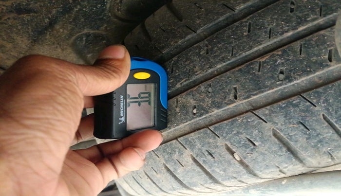 2013 Maruti Ertiga VDI, Diesel, Manual, 29,630 km, tyre