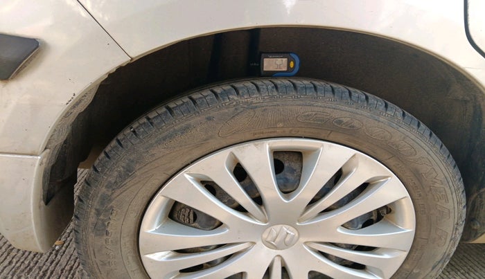 2013 Maruti Ertiga VDI, Diesel, Manual, 29,630 km, tyre