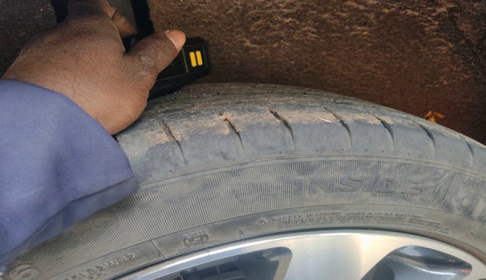 2021 Maruti Baleno ZETA PETROL 1.2, Petrol, Manual, 39,298 km, tyre