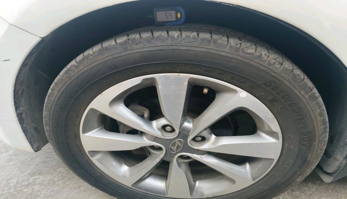 2014 Hyundai Elite i20 ASTA 1.2, Petrol, Manual, 85,115 km, tyre