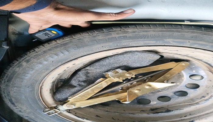 2014 Hyundai Elite i20 ASTA 1.2, Petrol, Manual, 85,115 km, tyre