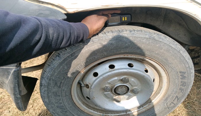 2011 Maruti Alto LX, Petrol, Manual, 1,30,161 km, tyre