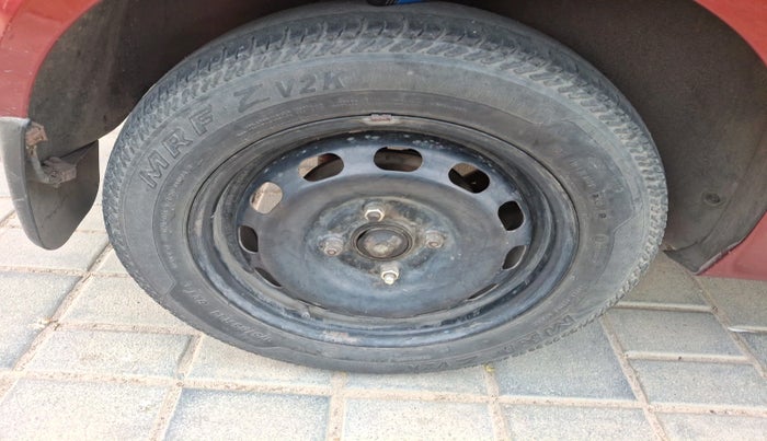 2014 Ford Figo EXI 1.2 PETROL, Petrol, Manual, 37,680 km, tyre