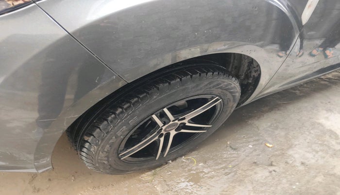 2022 Tata ALTROZ XE PETROL, Petrol, Manual, 15,084 km, tyre