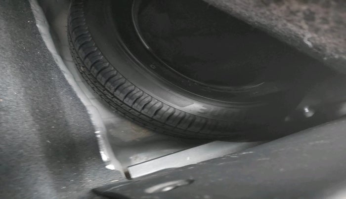 2022 Tata ALTROZ XE PETROL, Petrol, Manual, 15,084 km, tyre