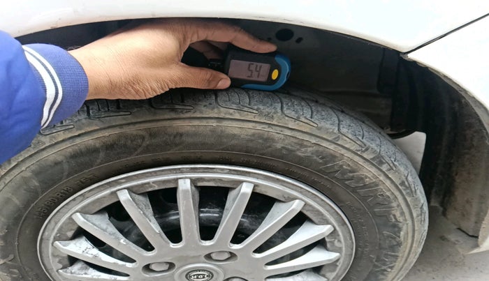 2016 Maruti Wagon R 1.0 LXI CNG, Petrol, Manual, 67,817 km, tyre