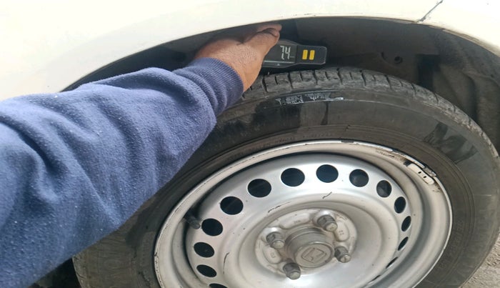 2014 Honda Amaze 1.2L I-VTEC E, Petrol, Manual, 83,667 km, tyre