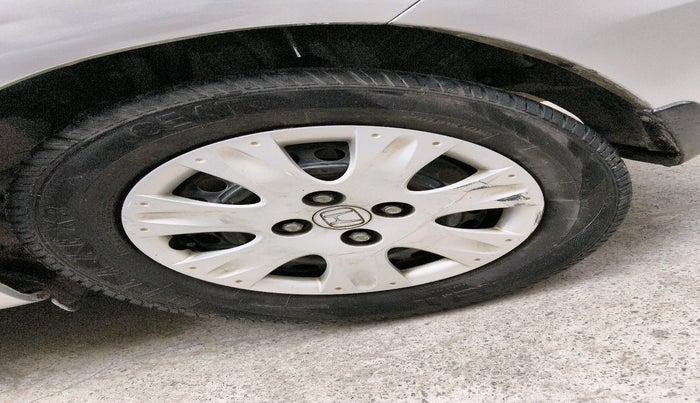 2017 Honda Amaze 1.2L I-VTEC S OPT, Petrol, Manual, 62,890 km, tyre