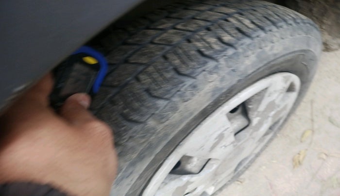 2012 Maruti Wagon R 1.0 LXI, Petrol, Manual, 90,008 km, tyre