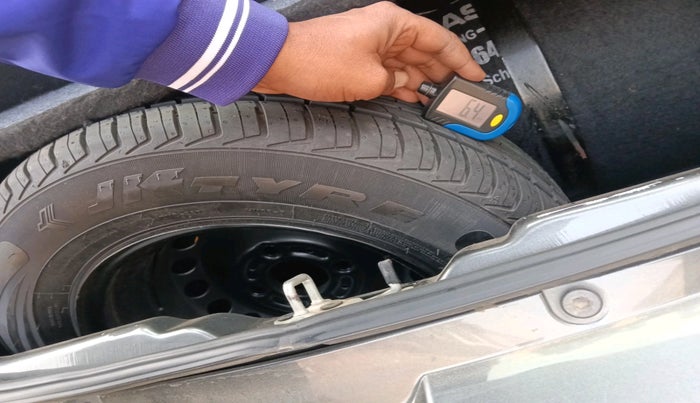 2023 Tata Tiago XE PETROL, Petrol, Manual, 22,816 km, tyre