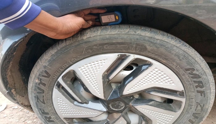 2023 Tata Tiago XE PETROL, Petrol, Manual, 22,816 km, tyre