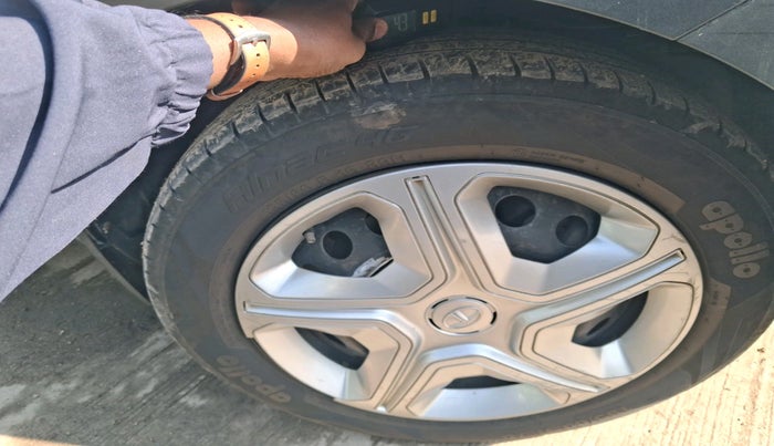 2022 Tata NEXON XM SUNROOF PETROL, Petrol, Manual, 84,426 km, tyre