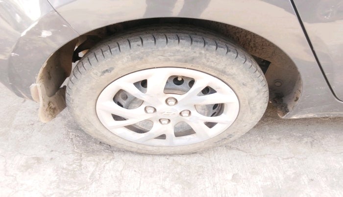 2017 Hyundai Grand i10 SPORTZ 1.2 KAPPA VTVT, Petrol, Manual, 58,382 km, tyre