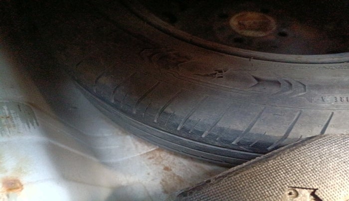 2013 Honda Amaze 1.2L I-VTEC S, Petrol, Manual, 96,955 km, tyre