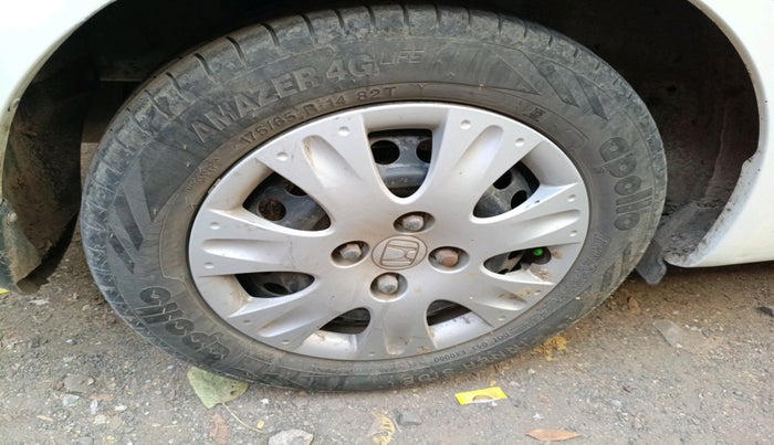 2013 Honda Amaze 1.2L I-VTEC S, Petrol, Manual, 96,955 km, tyre