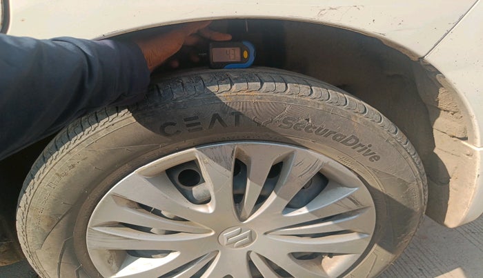 2015 Maruti Ertiga VDI, Diesel, Manual, 1,00,839 km, tyre