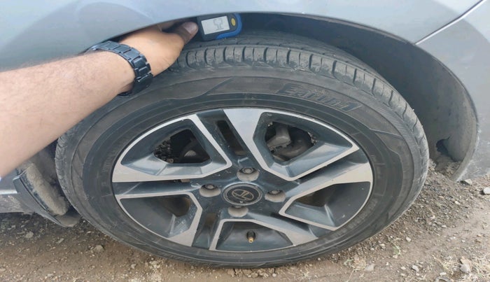 2018 Tata TIGOR XZ (O) PETROL, Petrol, Manual, 1,73,502 km, tyre