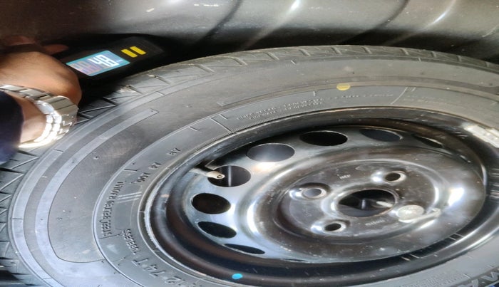 2019 Maruti Alto VXI, Petrol, Manual, 57,834 km, tyre