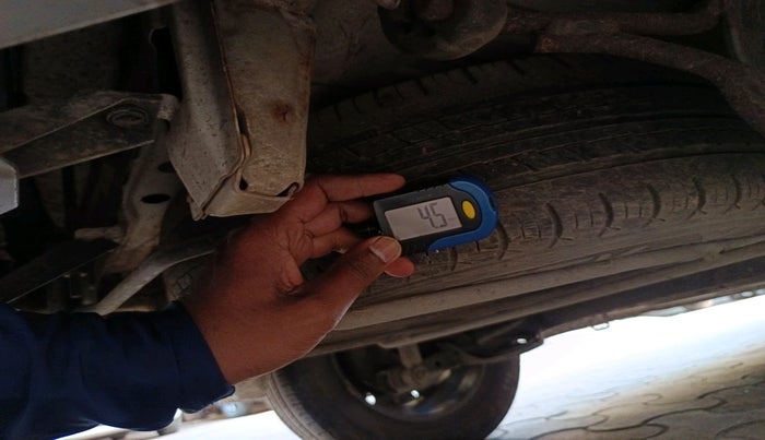 2017 Maruti Ertiga VXI CNG, Petrol, Manual, 44,056 km, tyre