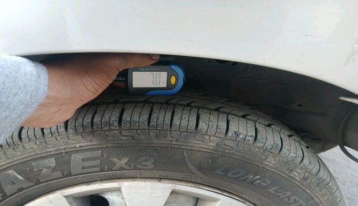 2012 Maruti Wagon R 1.0 LXI CNG, Petrol, Manual, 1,88,079 km, tyre