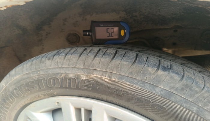 2013 Hyundai Santro Xing GLS, Petrol, Manual, 1,53,288 km, tyre